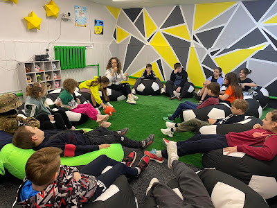 Херсонський хаб запалює ліхтарики надії