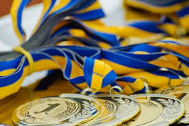 День тренера. Зображено медалі.