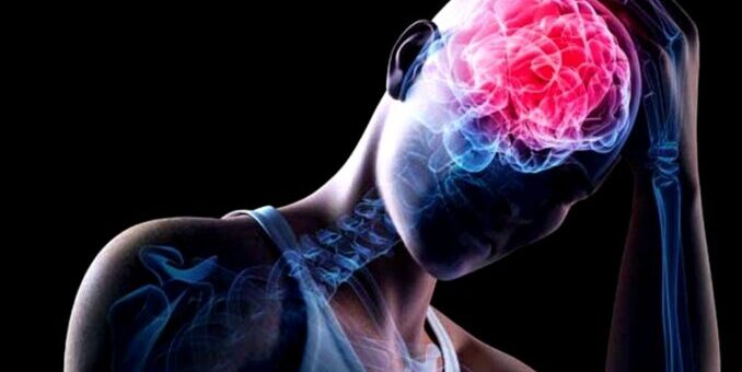 прозора фігура людини, червоно-жовтим зображено головний мозок, людина тримається рукою за голову