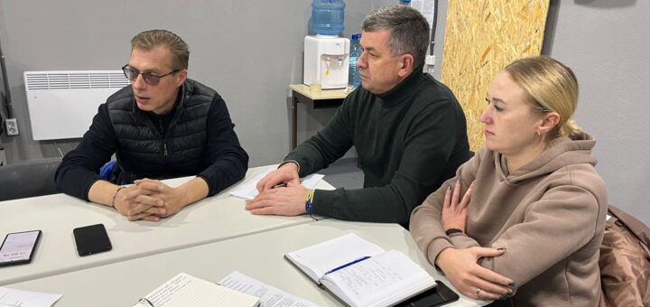 Відбулась розширена нарада з начальниками військових адміністрацій, керівниками підрозділів: Національної поліції, ДСНС, Держпродспоживслужби, РТЦК та СП Херсонського району.