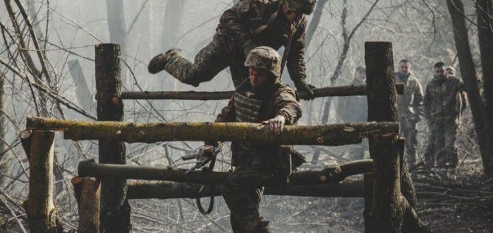 Смуга перешкод — місце, де піхотинці 41 окремої механізованої бригади проходять тяжкі тренування аби загартувати свою волю та рішучість.