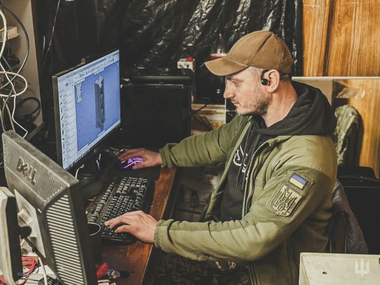 У батальйоні безпілотних систем 41-ї окремої механізованої бригади безперервно кипить робота: техніка відновлюється, вдосконалюється і знову вирушає на фронт