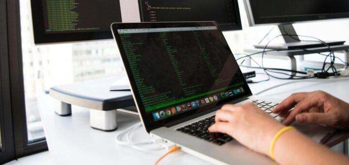 Як компаніям і стартапам розробляти продукти із ШІ — пояснення в рекомендаціях від Мінцифри