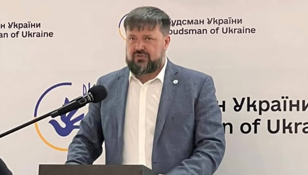 представник Уповноваженого Верховної Ради України у Херсонській області Василь Донець