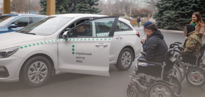 Мінветеранів оплачує навчання водінню авто для ветеранів й ветеранок з інвалідністю. Роз’яснюємо, як скористатися